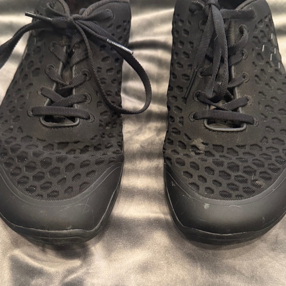 Vivo Barefoot Black Athletic Shoes Stealth Sz 41L - Picture 8 of 9